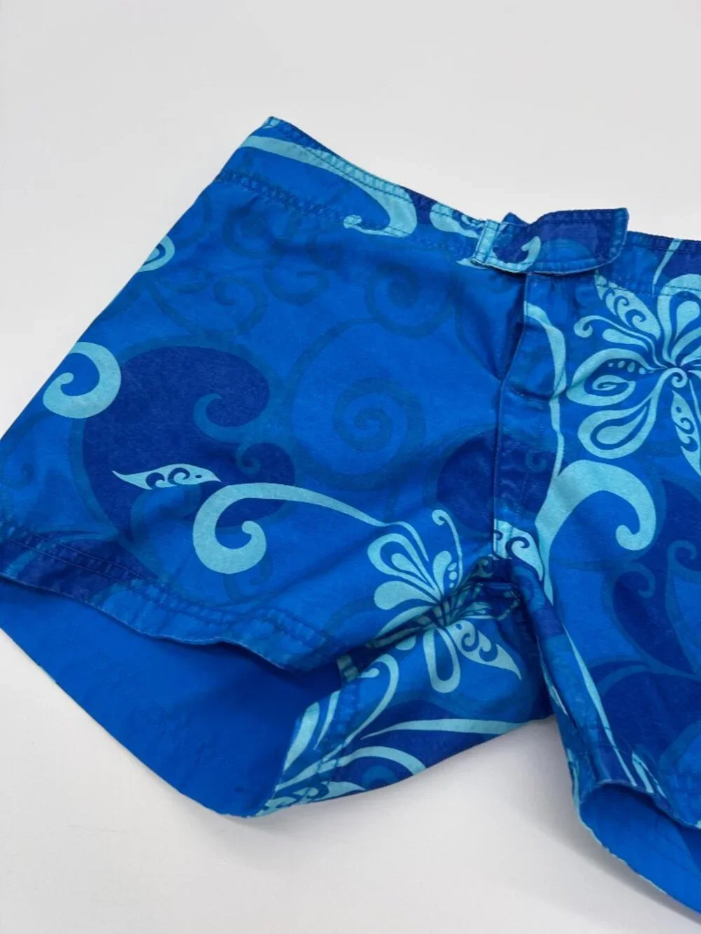 Crazy Shirts Hawaii Womens Size 11 Blue Reversible Board Short